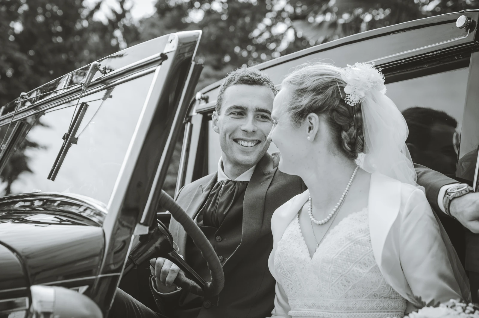 CLARENCE&LUCIE-A520-2234-2.jpg